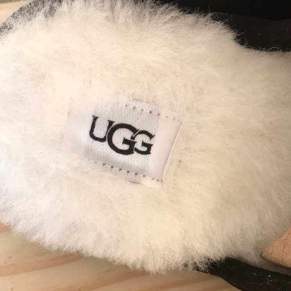 ugg slippers nwt - Picture 2 of 10